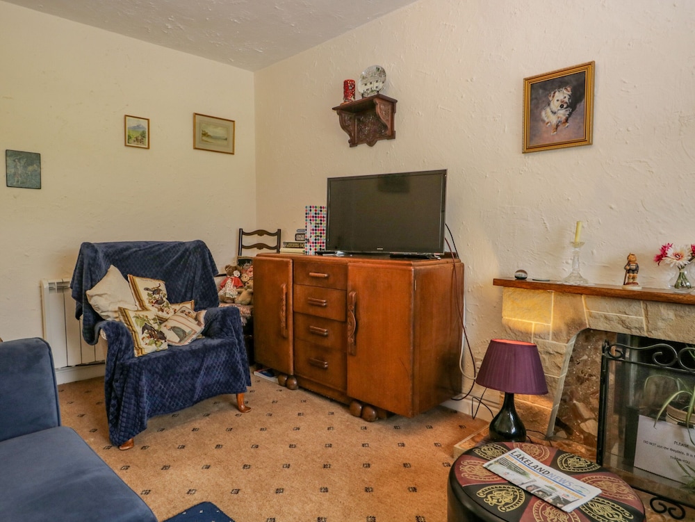 2 Gateside Cottages