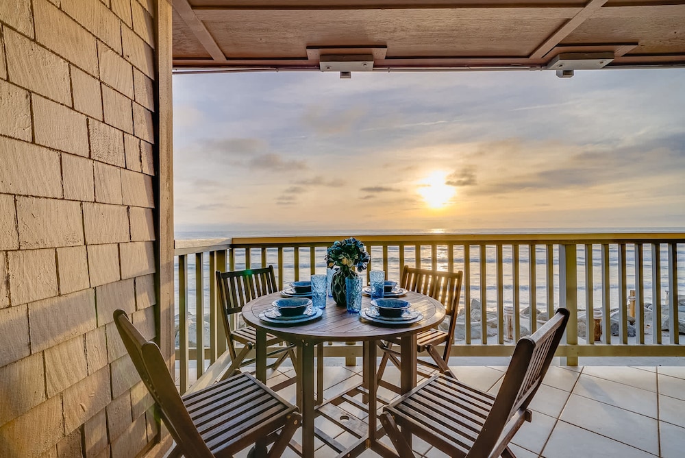Luxury Oceanfront Condo With Private Beach Access