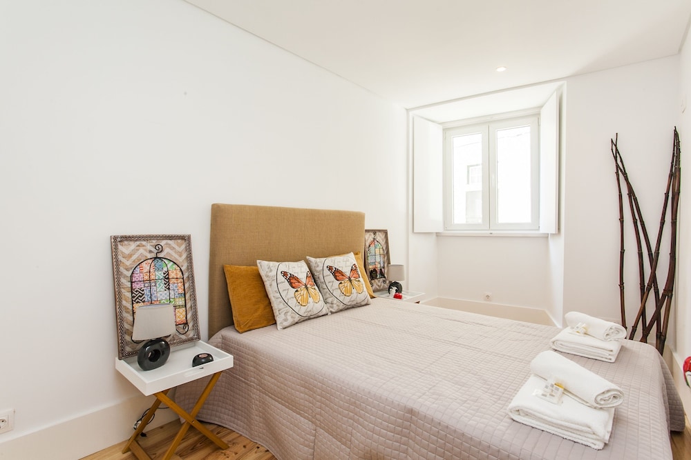 LxWay Apartments Condessa R/C view 2