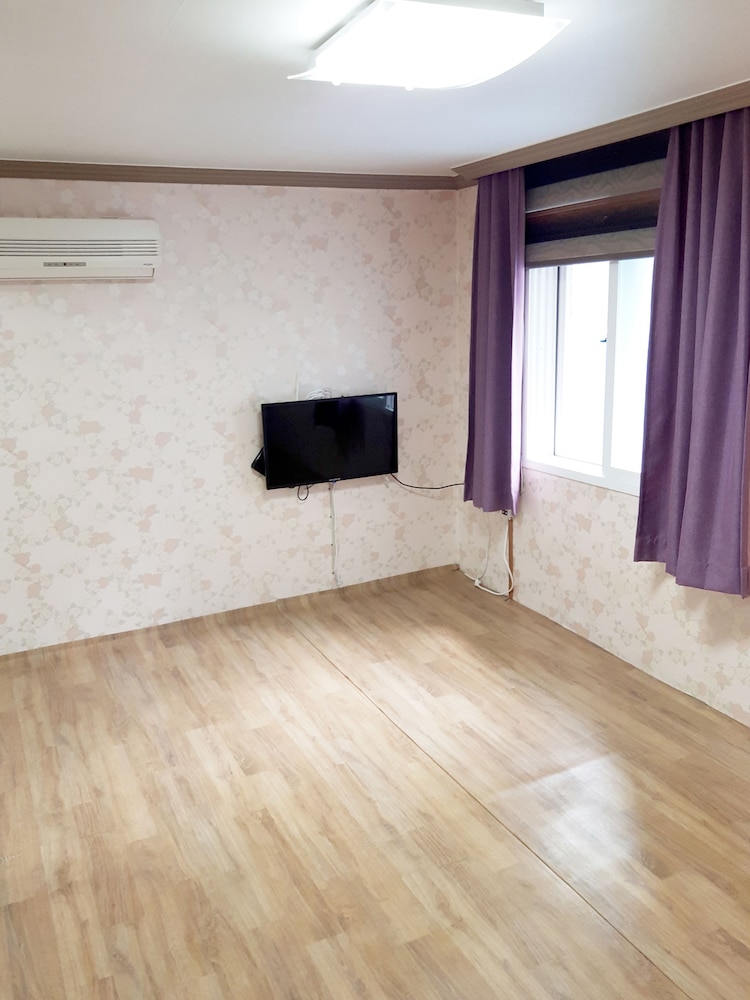 Busan Inn
