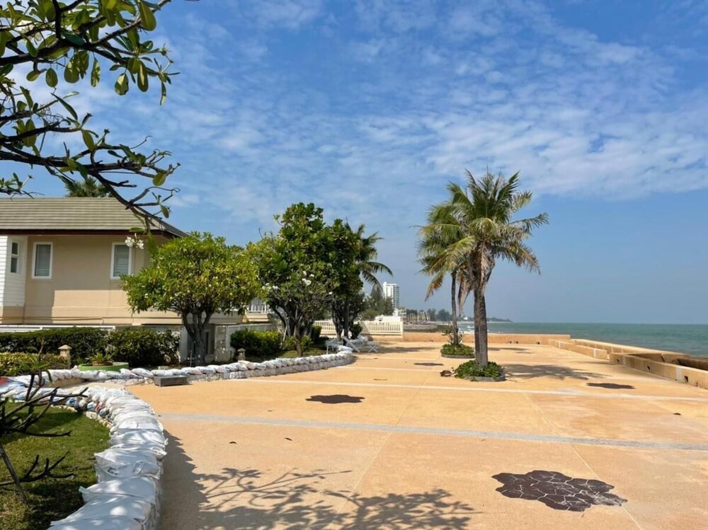 RIM Chaam By RoomQuest view 3