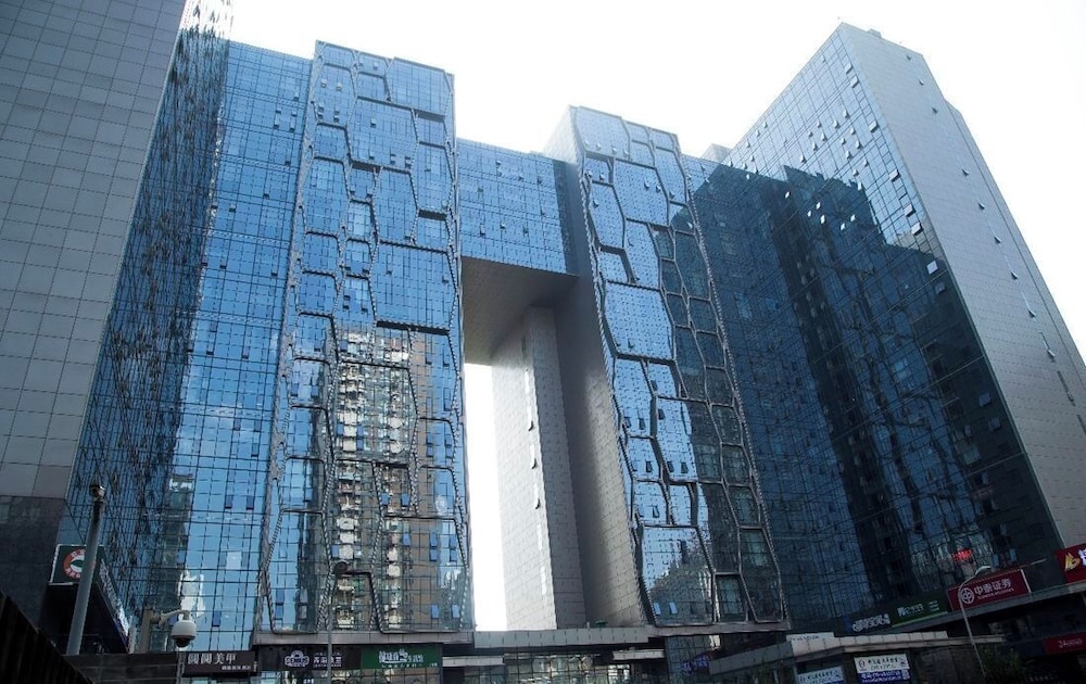 Beijing Hills & Hutong Family Retreat