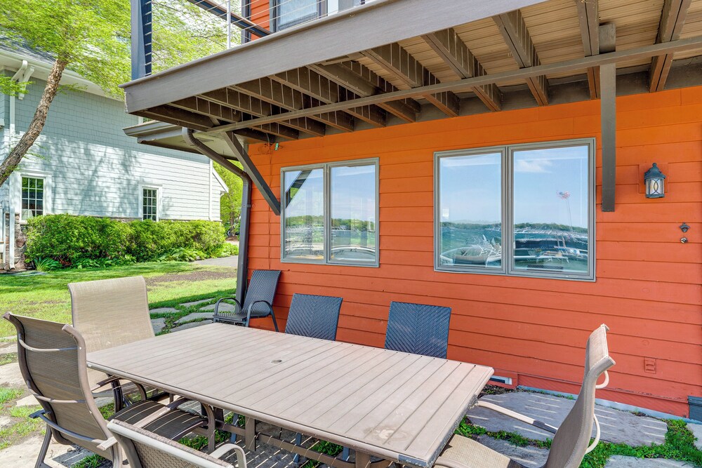 Steps to Powers Lake: Wisconsin Family Home