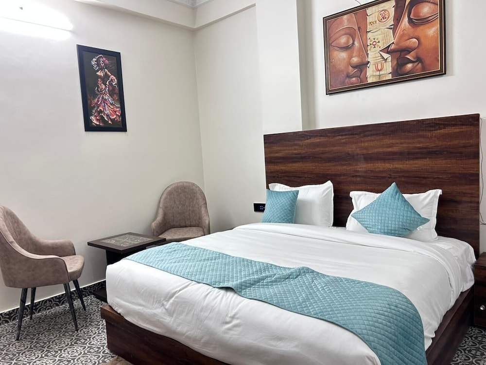 Abharam Retreats