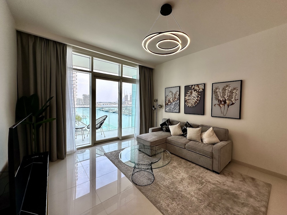 Lux BnB I Sun Rise Bay Tower I Ocean View