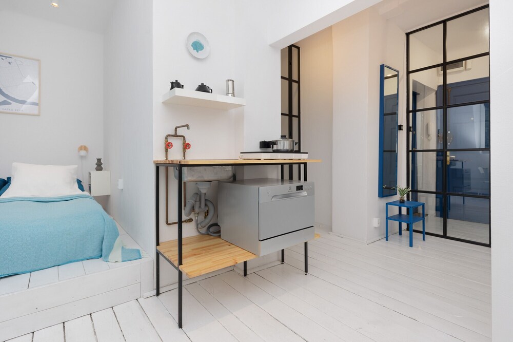 Bright Studio Szczuczyńska by Renters view 4