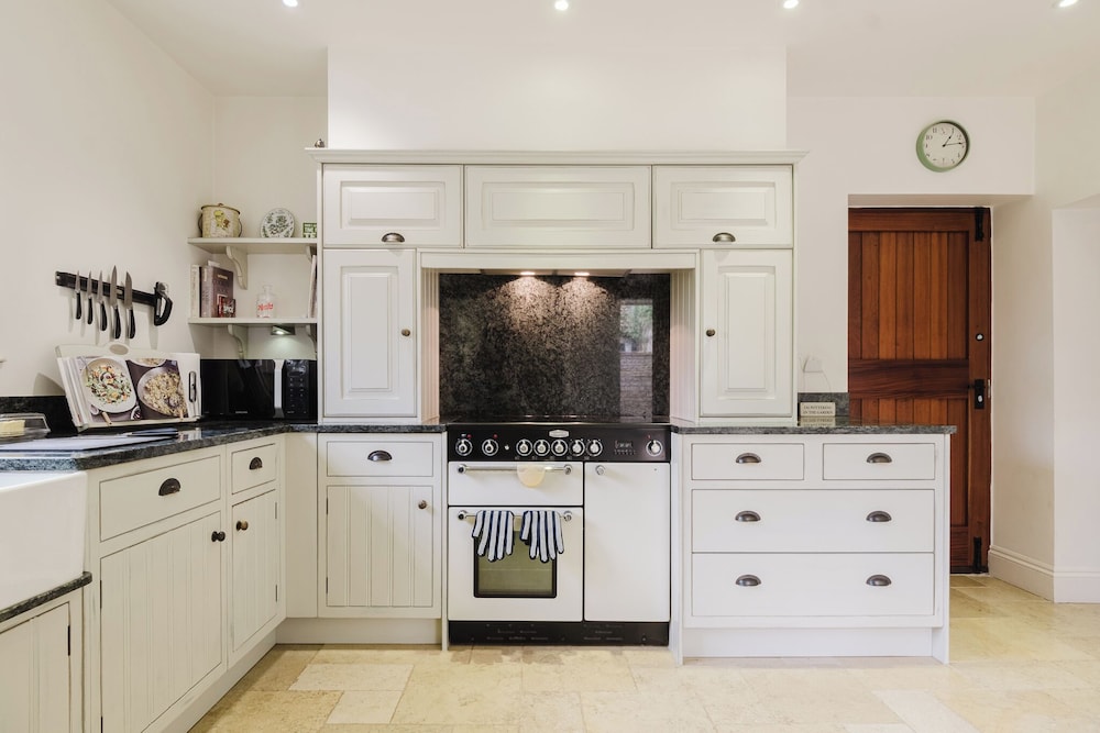 Herdsman's Cottage - 3BD in Wiltshire