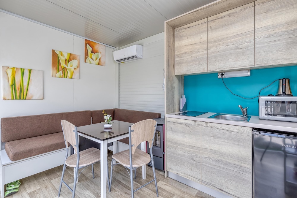 Rooftop Home With Whirlpool Sauna