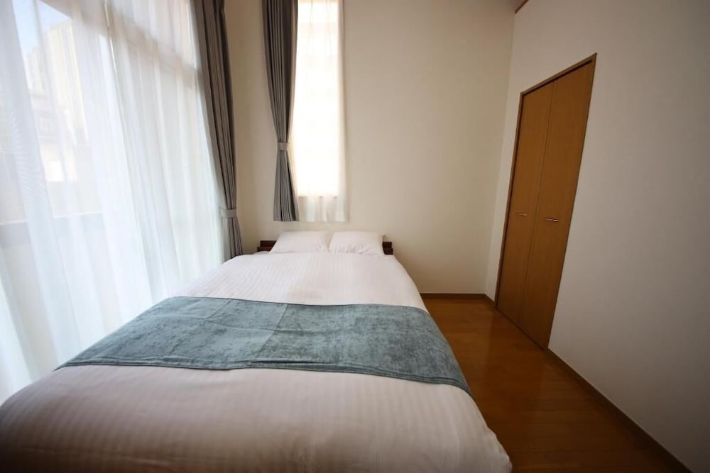 goom Hotel Nakasu JOJO