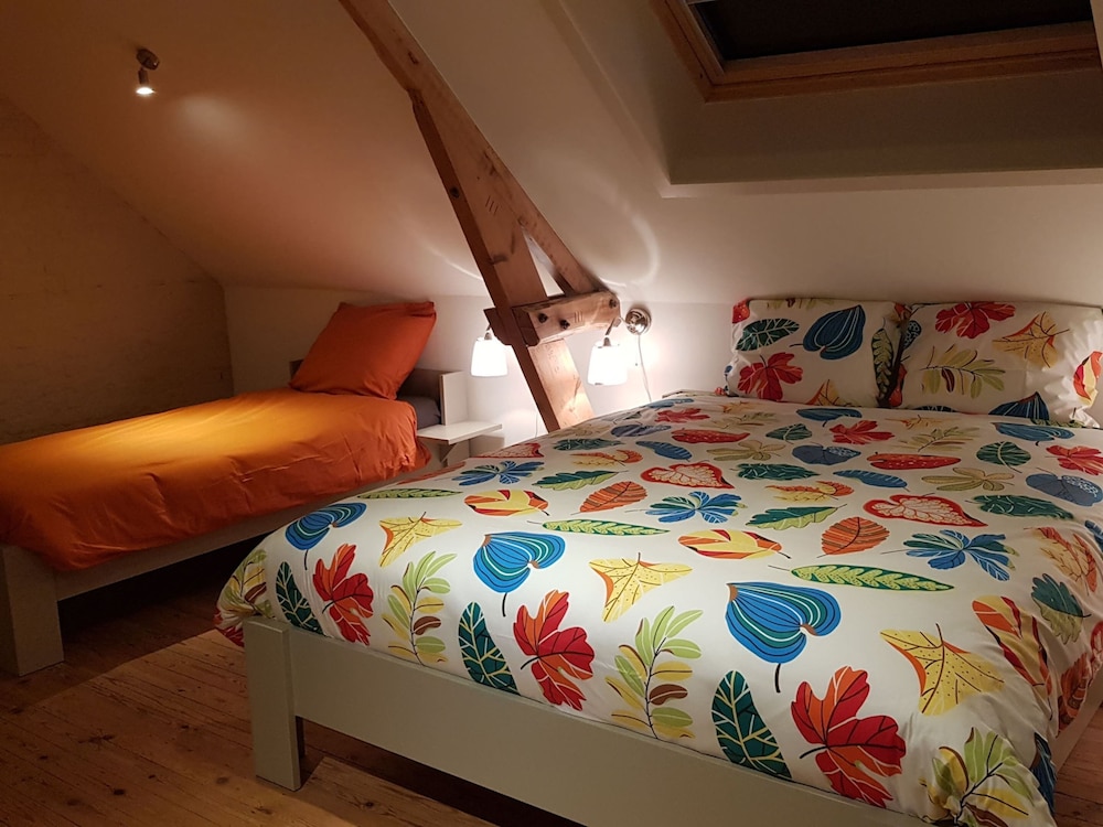 Spacious Holiday Home With Pond in Poperinge