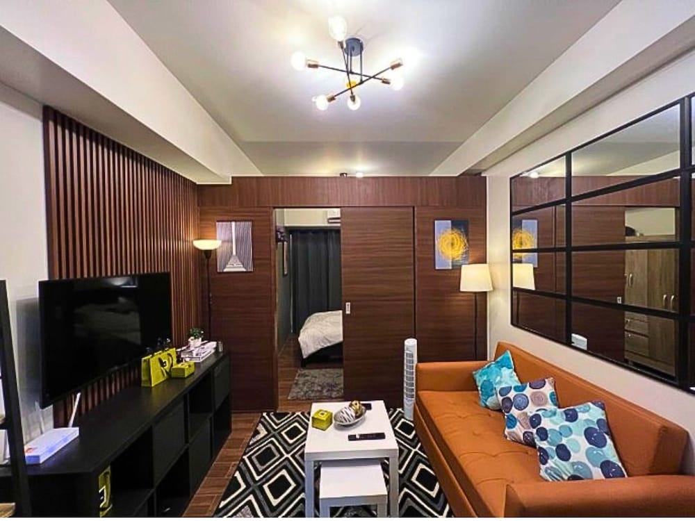 Rent Xpress Online Heart of Makati