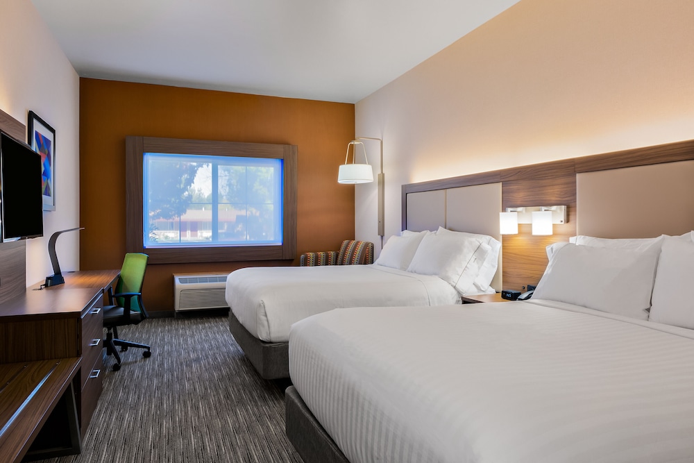 Holiday Inn Express Hotel  Suites Oroville Lake, an IHG Hotel - Property Image 12
