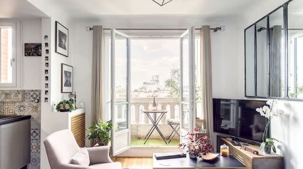 Modern Guy Moquet Citycosy