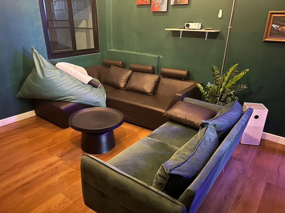 666 Cnx Hostel