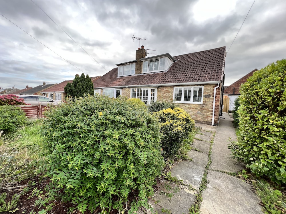 Curzon House 2 view 4