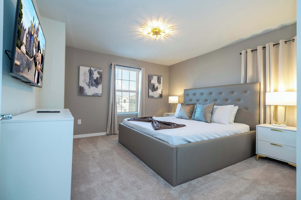Stunning 7Bd Jacuzzi Pool & Close To Disney @ Windsor Cay 16217
