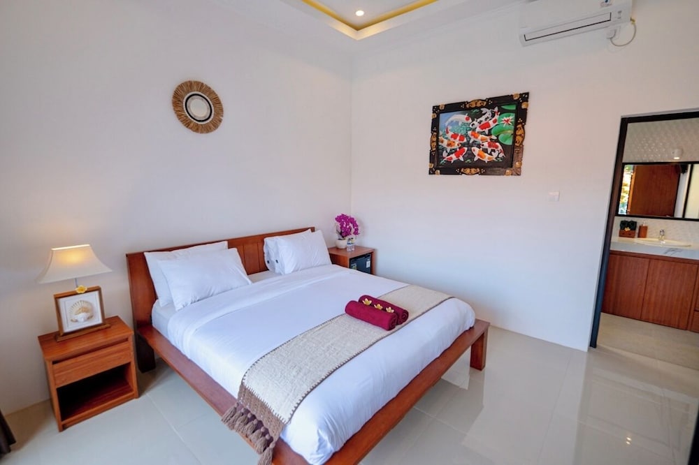 Crystal Flow Guest House & Apartment Canggu