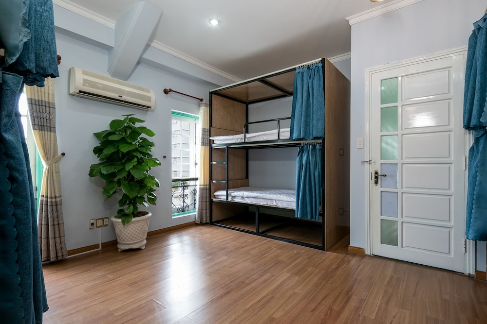 Little Pig Home - Hostel