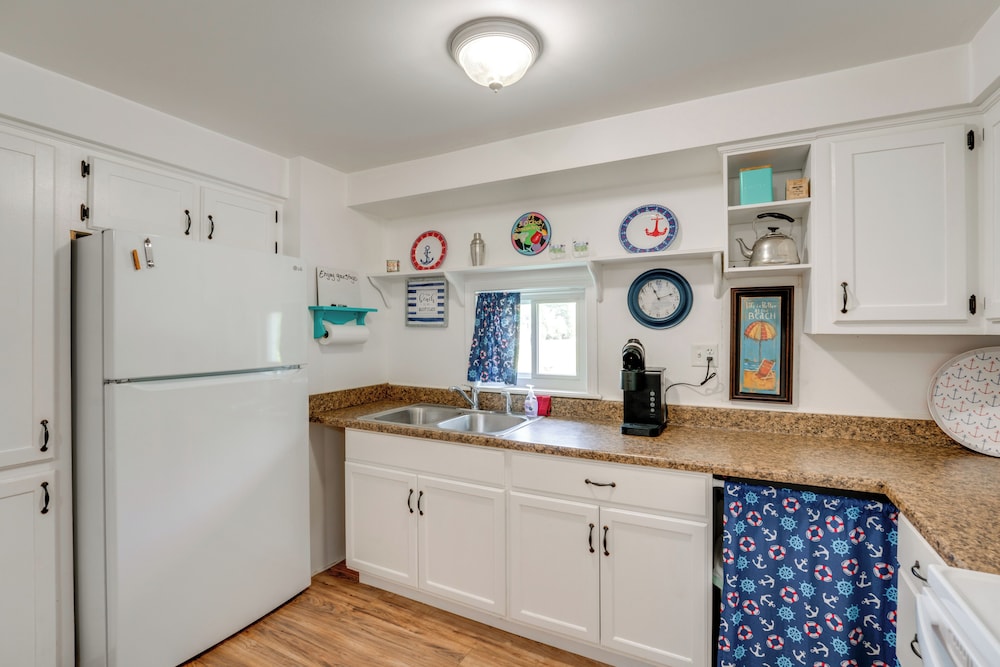 2 Blocks to Beaches: Peaceful Retreat in Lexington