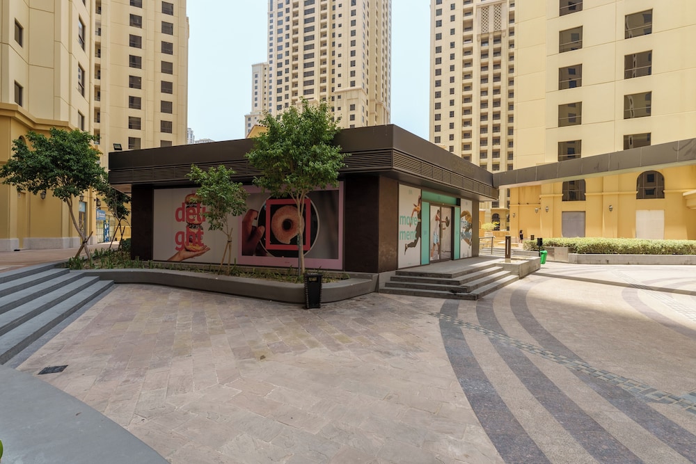 Marco Polo - Chic 1 BR with 2 balconies | Marina Views & Tram