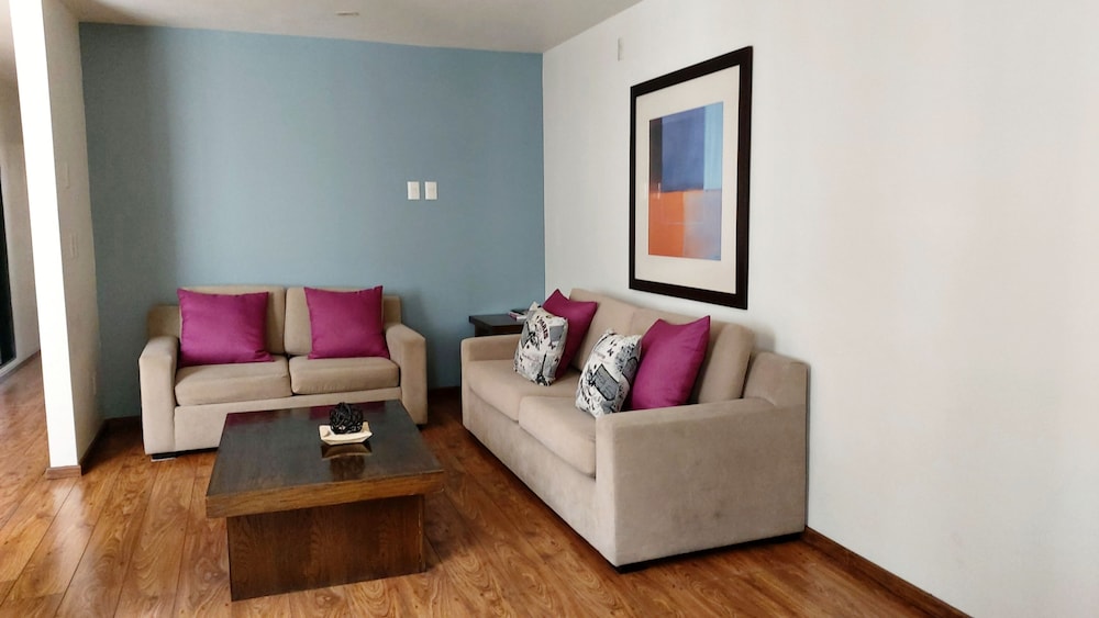 Suite lujo ideal ejecutivos y viajeros