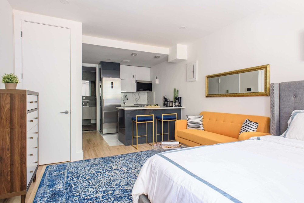 1597 New York Apt