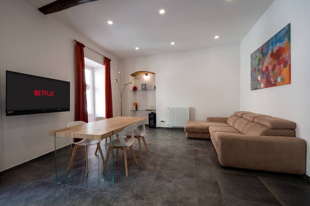 Casta Diva Luxury Apartments