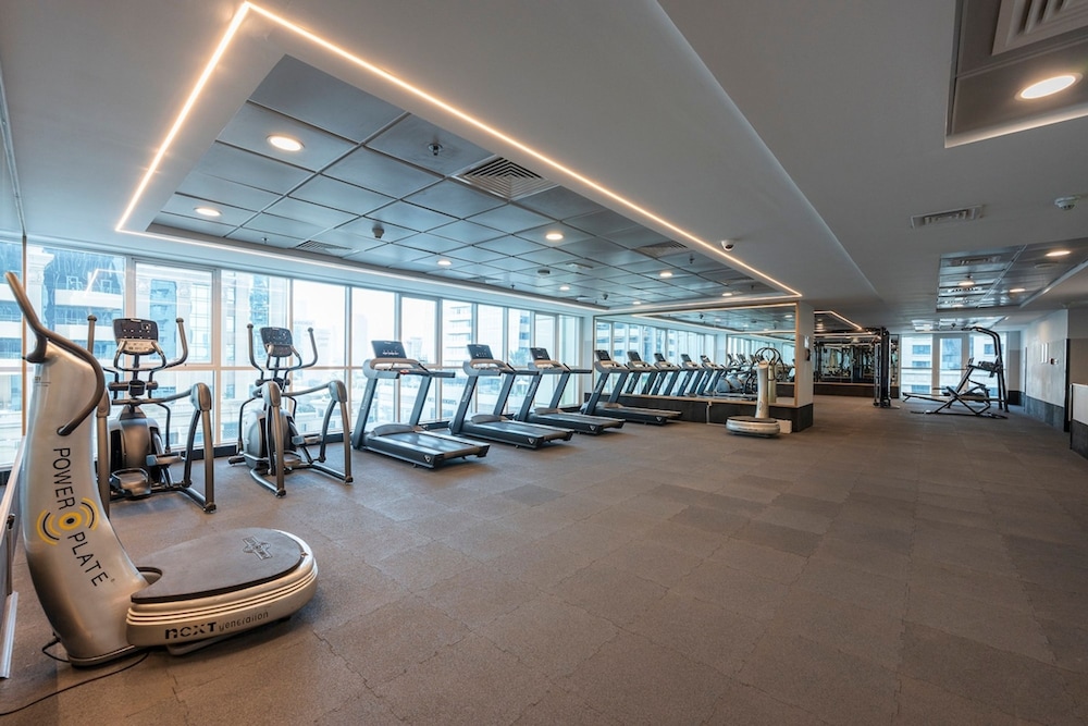 Cozy 1-bedroom Apartment for 4 in Dubai Marina