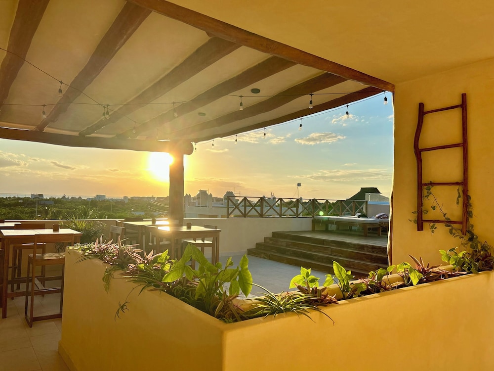 SUNSTEPS CASA HOLBOX