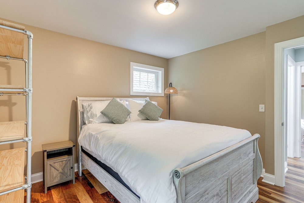 Game Room & Hot Tub: Big Fun in Ellicottville
