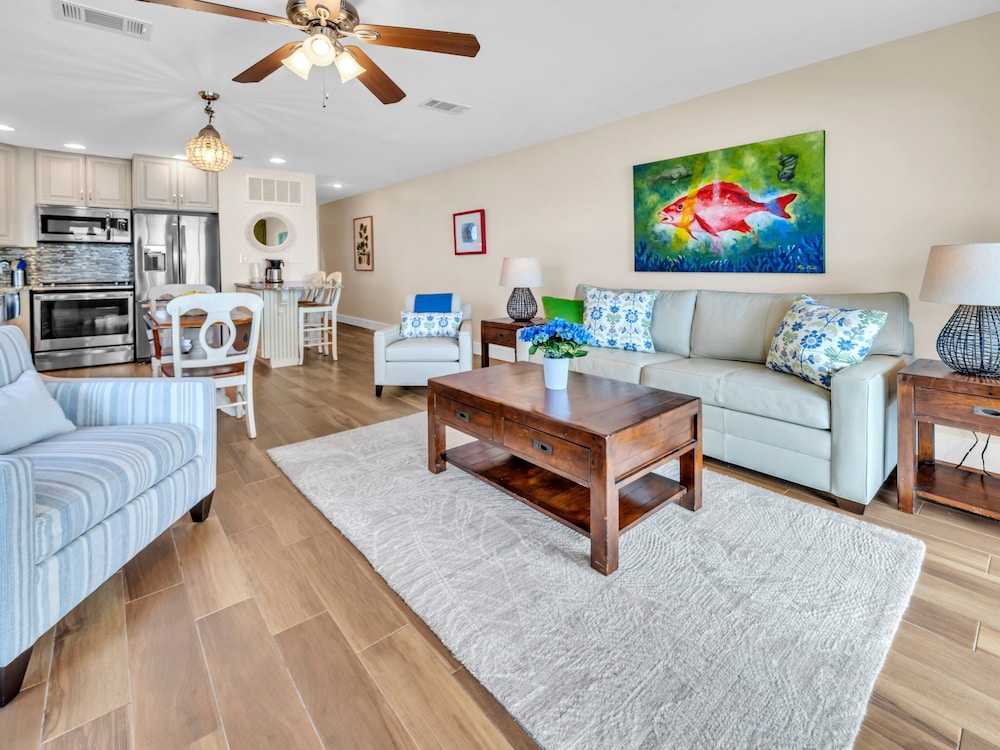 Coral Reef Club 32 1 Bedroom Condo