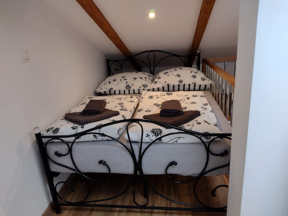 Lovely Mountain Apartment Zakopane 14km view 3