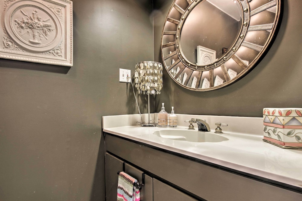 The White Elephant Inn Getaway w/ Pool  Hot Tub! - Property Image 34