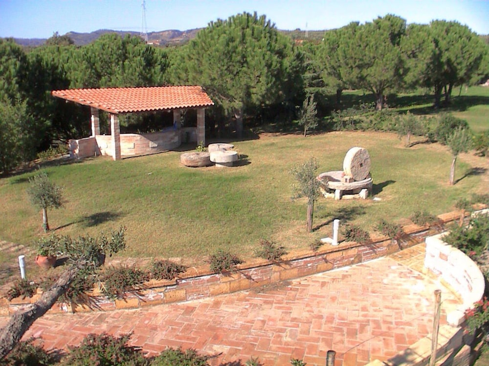 agriturismo borgo piazza