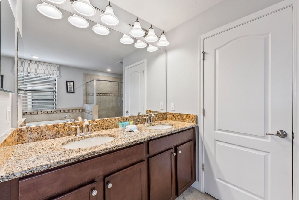 1417 Rolling Fairway Dr