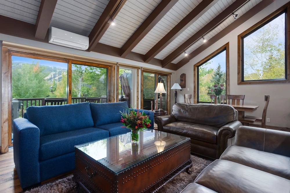 Queen Esther at Deer Valley Resort - Two Bedroom Condo with Hot Tub #2346 2 Condo