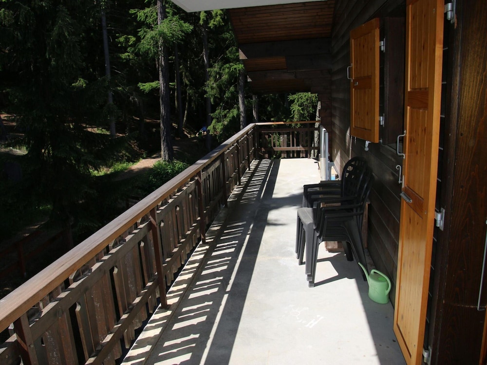Stunning Apartment in Heart of Valley