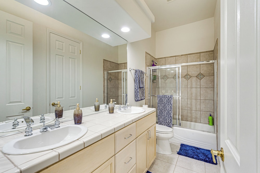 Family Friendly: Spacious Oasis in Palm Desert!