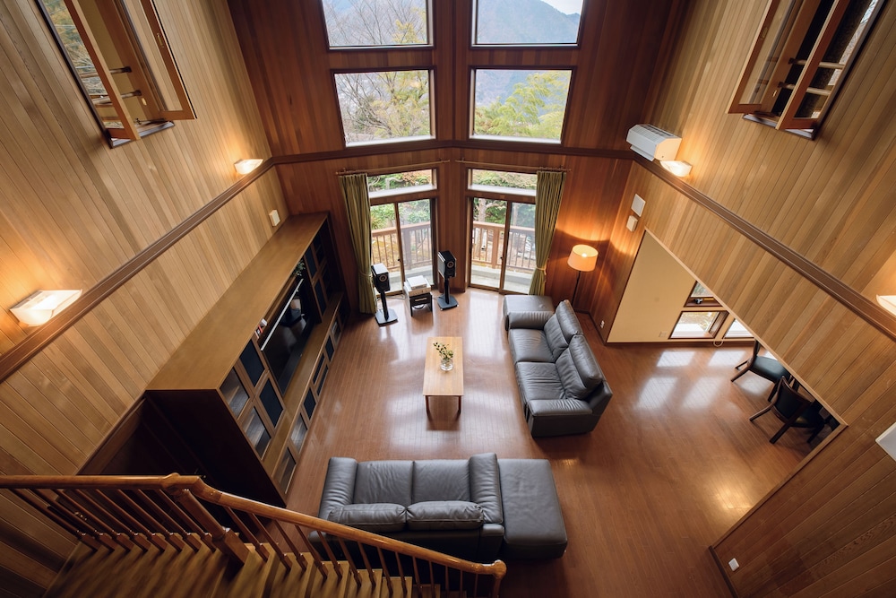 Hakone Ninotaira Cottage