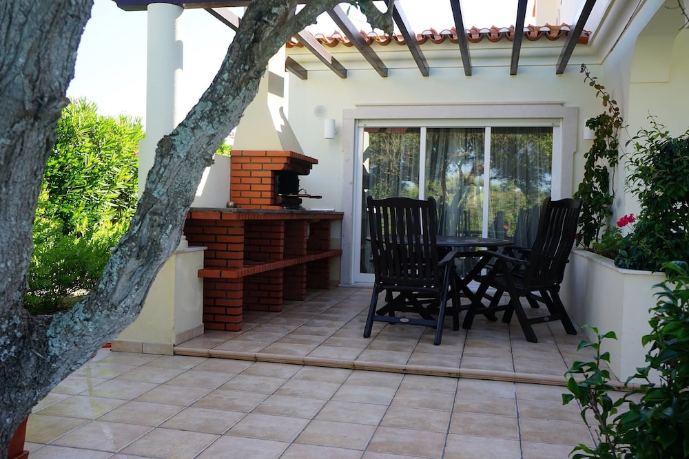 Wallis Villa