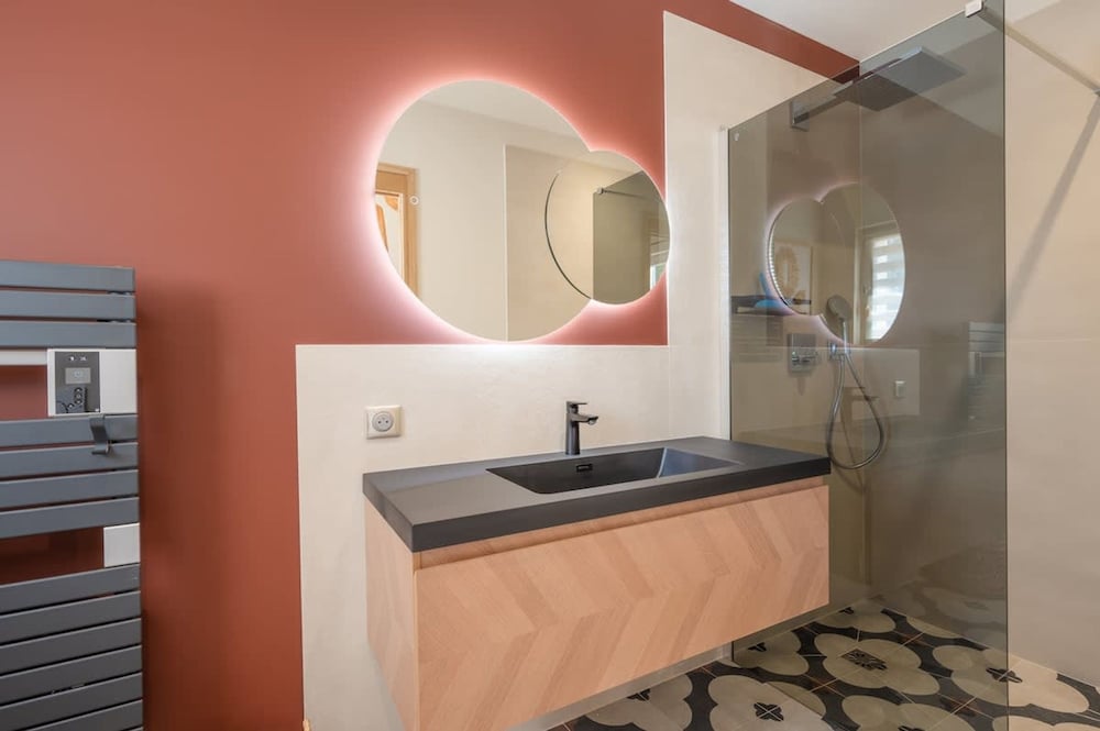 Villa Lou Panta Elegance and Comfort in the Heart of Saint-r My-de-provence