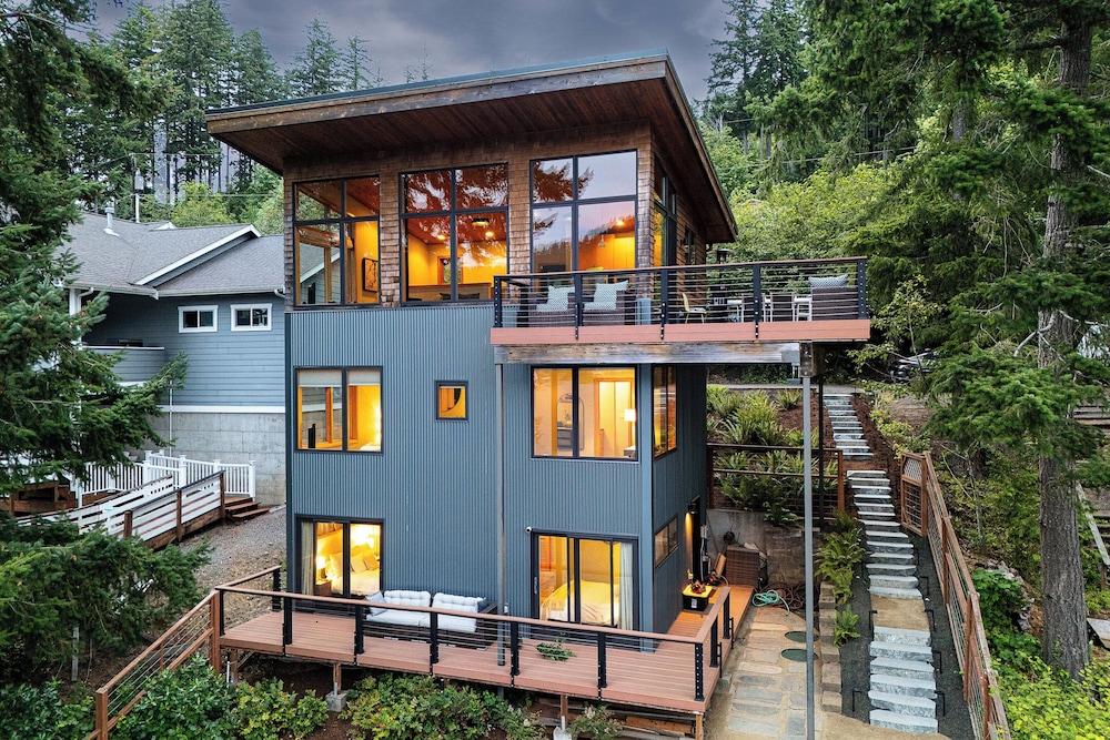 Modern Summit Lake Escape - Spacious Deck w/ View!