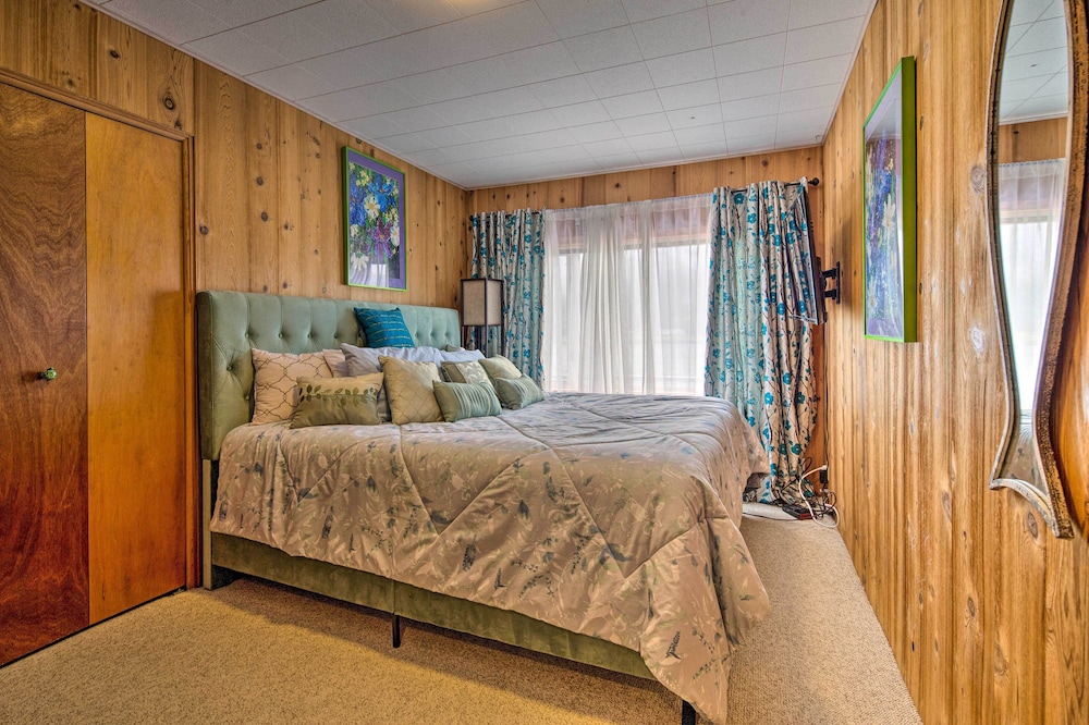 Juneau Vacations - Waterfront House w/ Glacial Views - Near Downtown! - Property Image 22