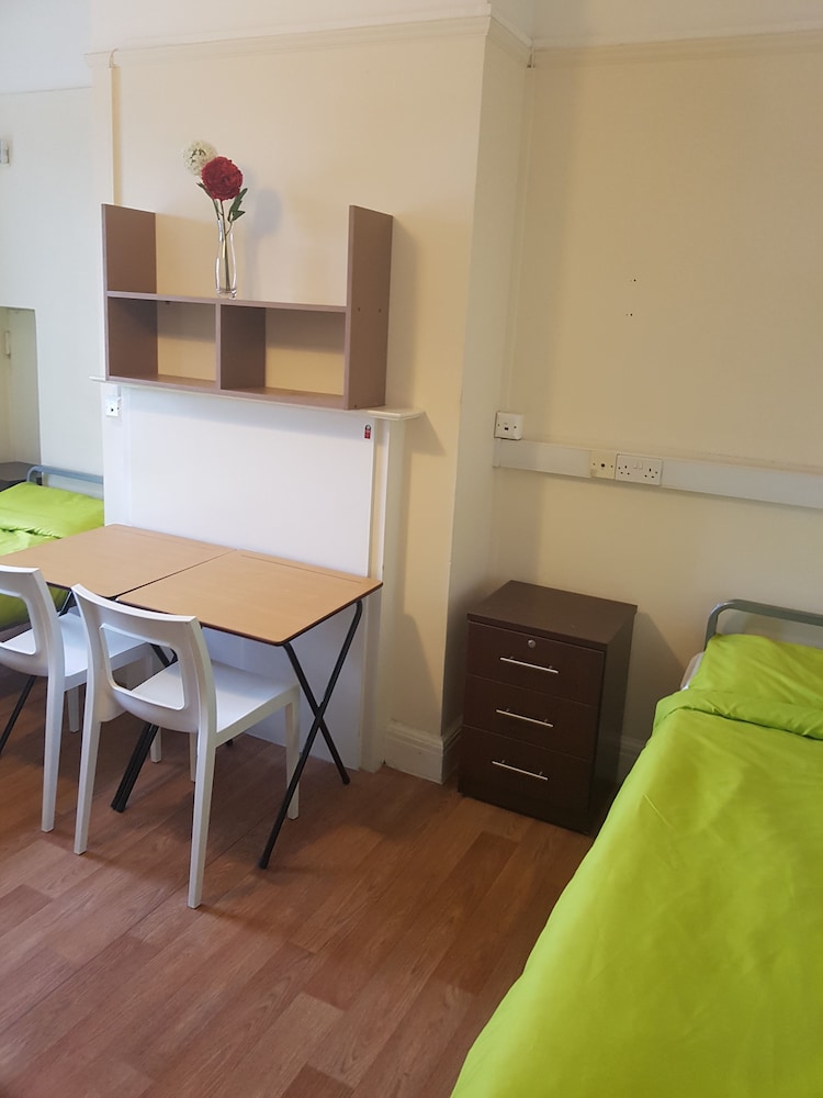 Holland House - Hostel