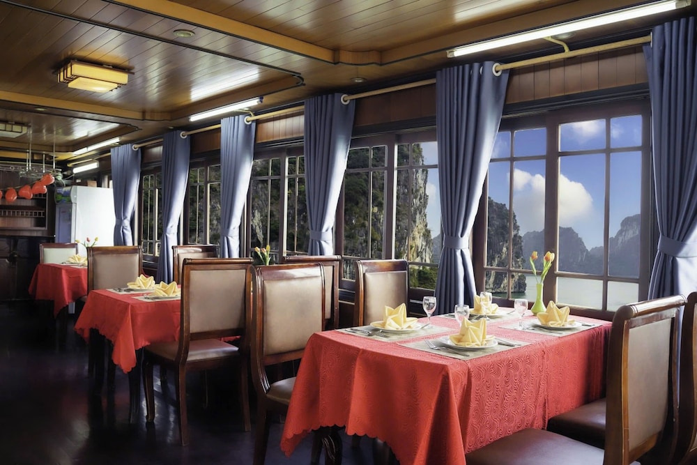Halong Sunlight Legend Cruise