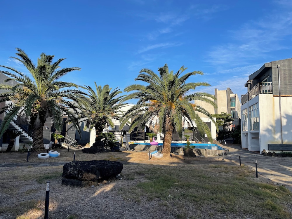 Yegerina Resort