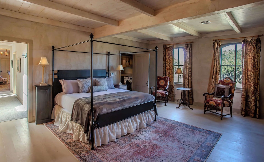 Charming Hill Country Getaway in Texas