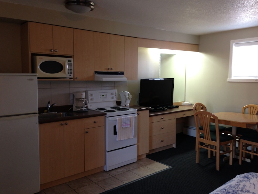 Silver Crest Lodge