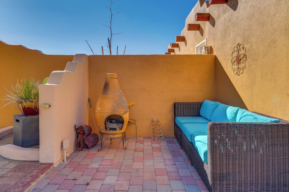 55-plus Desert Oasis in Benson w/ Mountain Views