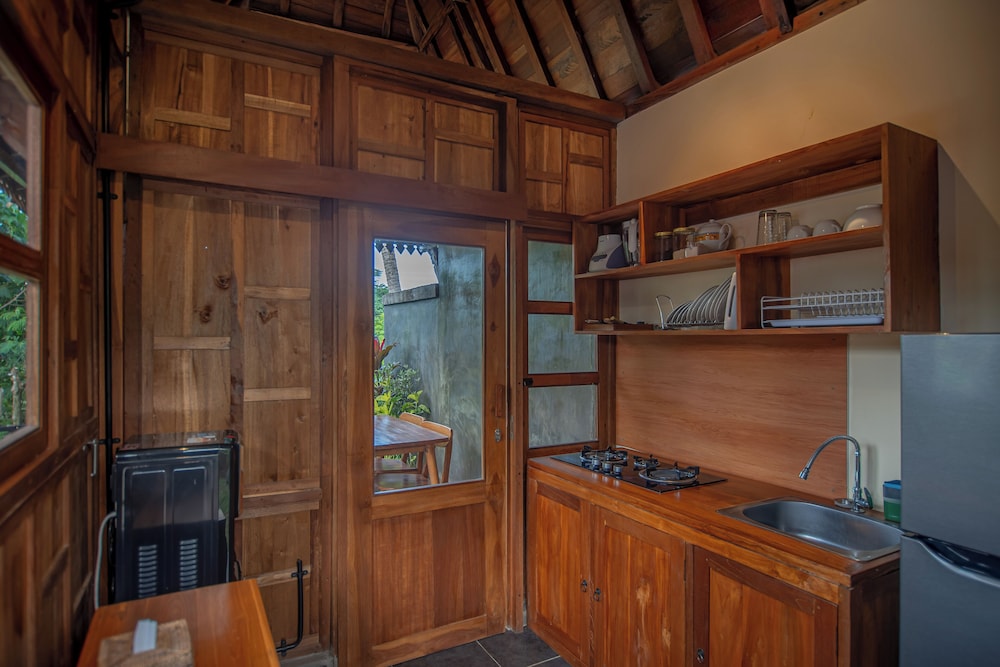 Kerjim Wooden Villa